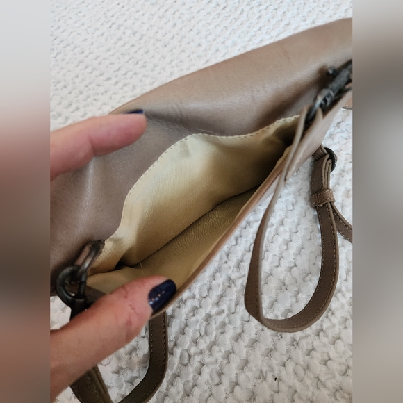 Lucky Brand Leather Crossbody with built-in wallet - Picture 6 of 9